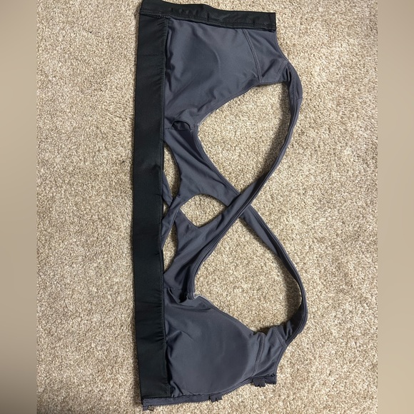 2 Fabletics Sports Bras - Picture 2 of 6
